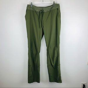 Duluth Women's Armachillo Green Pants